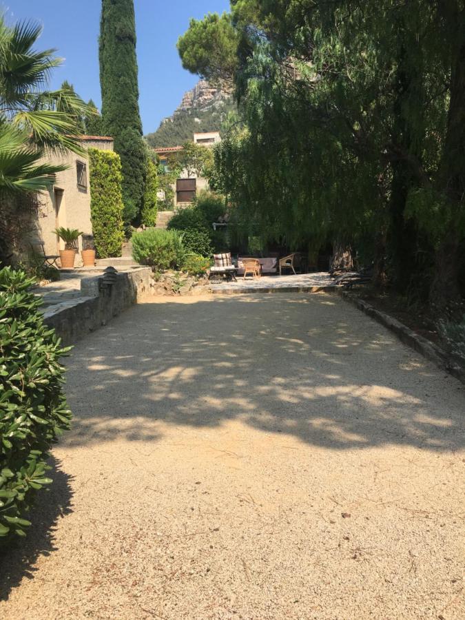 Villa La Grande Bastide Piscine Et Tennis Collectif Каси Екстериор снимка